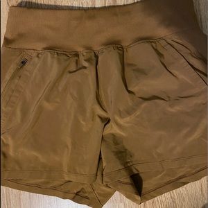 Women’s Small All In Motion Tan Shorts Small